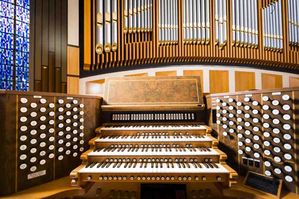Comment Appelle-t-on un petit orgue ?